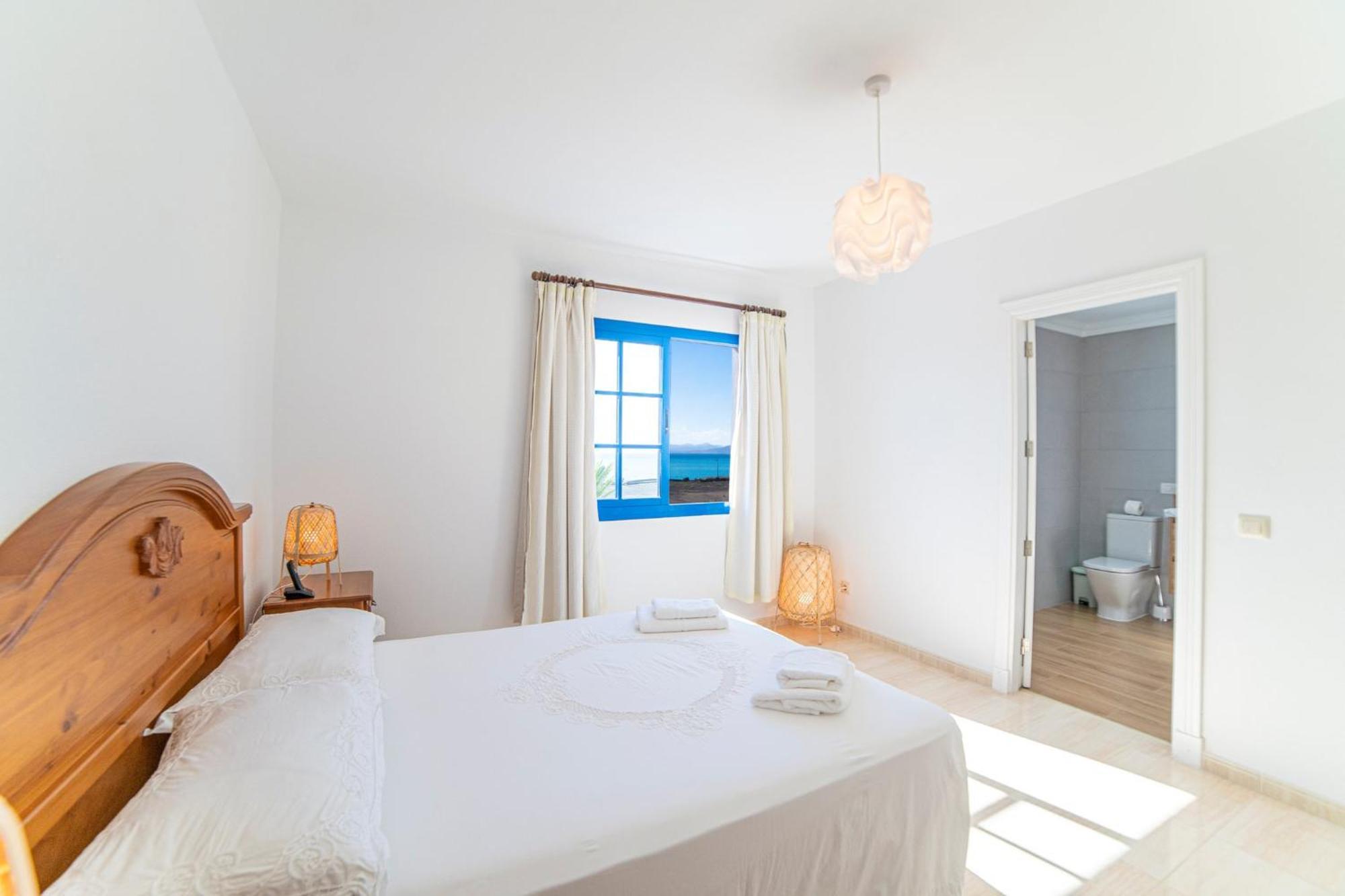 Villa Galway Bay: Detached Lanzarote Villa with Stunning Views Playa Blanca  Exterior photo