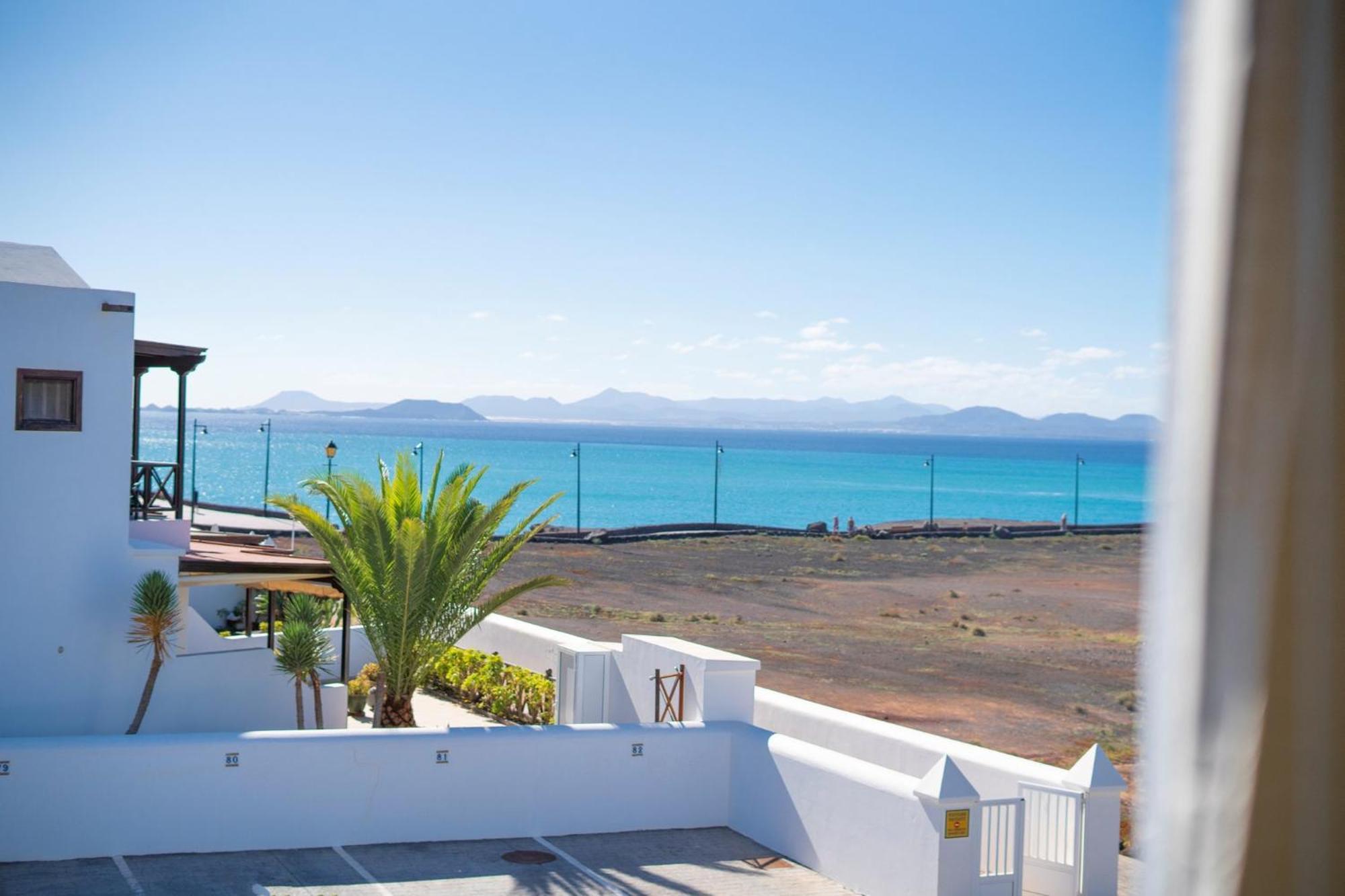 Villa Galway Bay: Detached Lanzarote Villa with Stunning Views Playa Blanca  Exterior photo