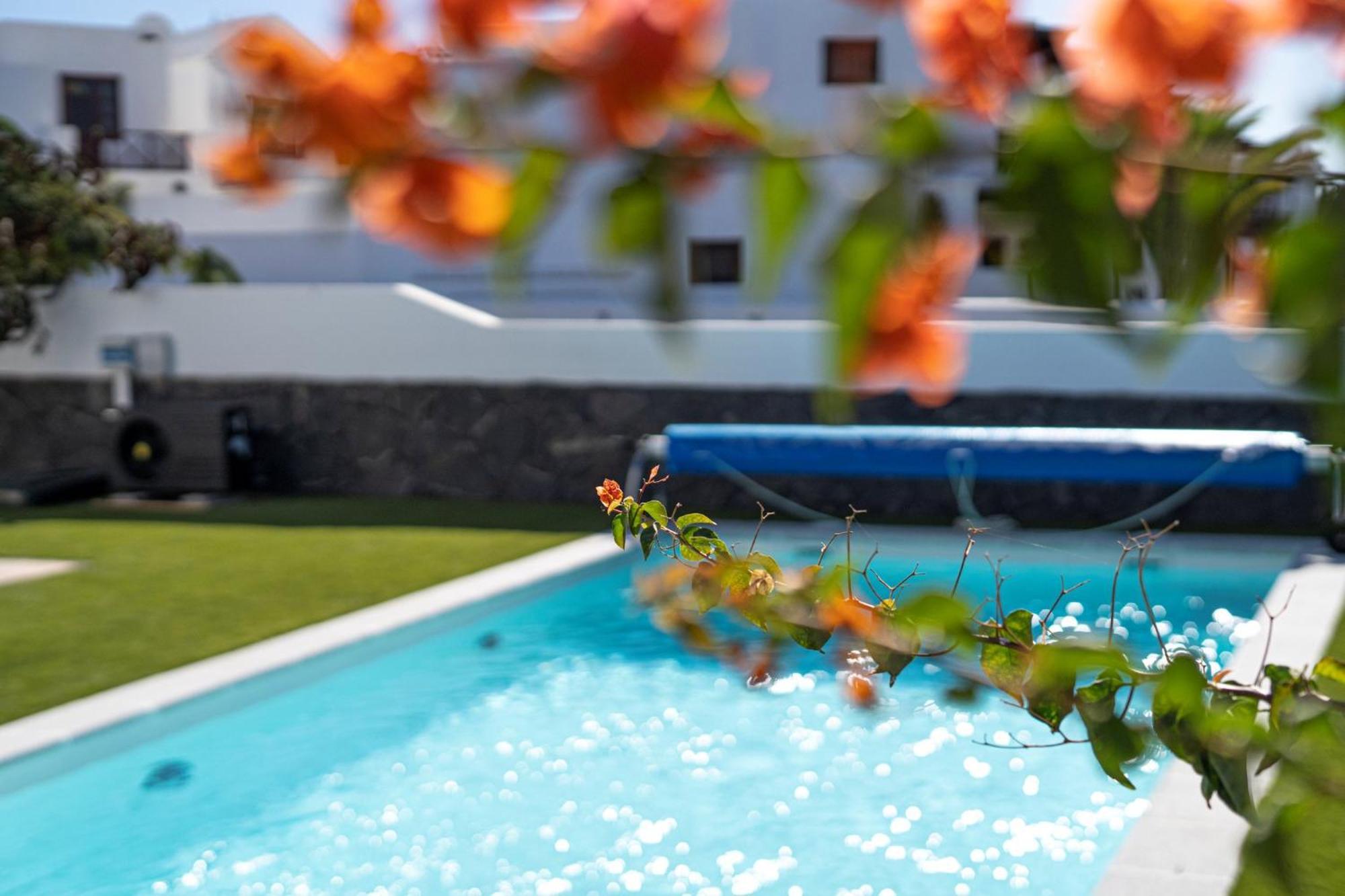 Villa Galway Bay: Detached Lanzarote Villa with Stunning Views Playa Blanca  Exterior photo