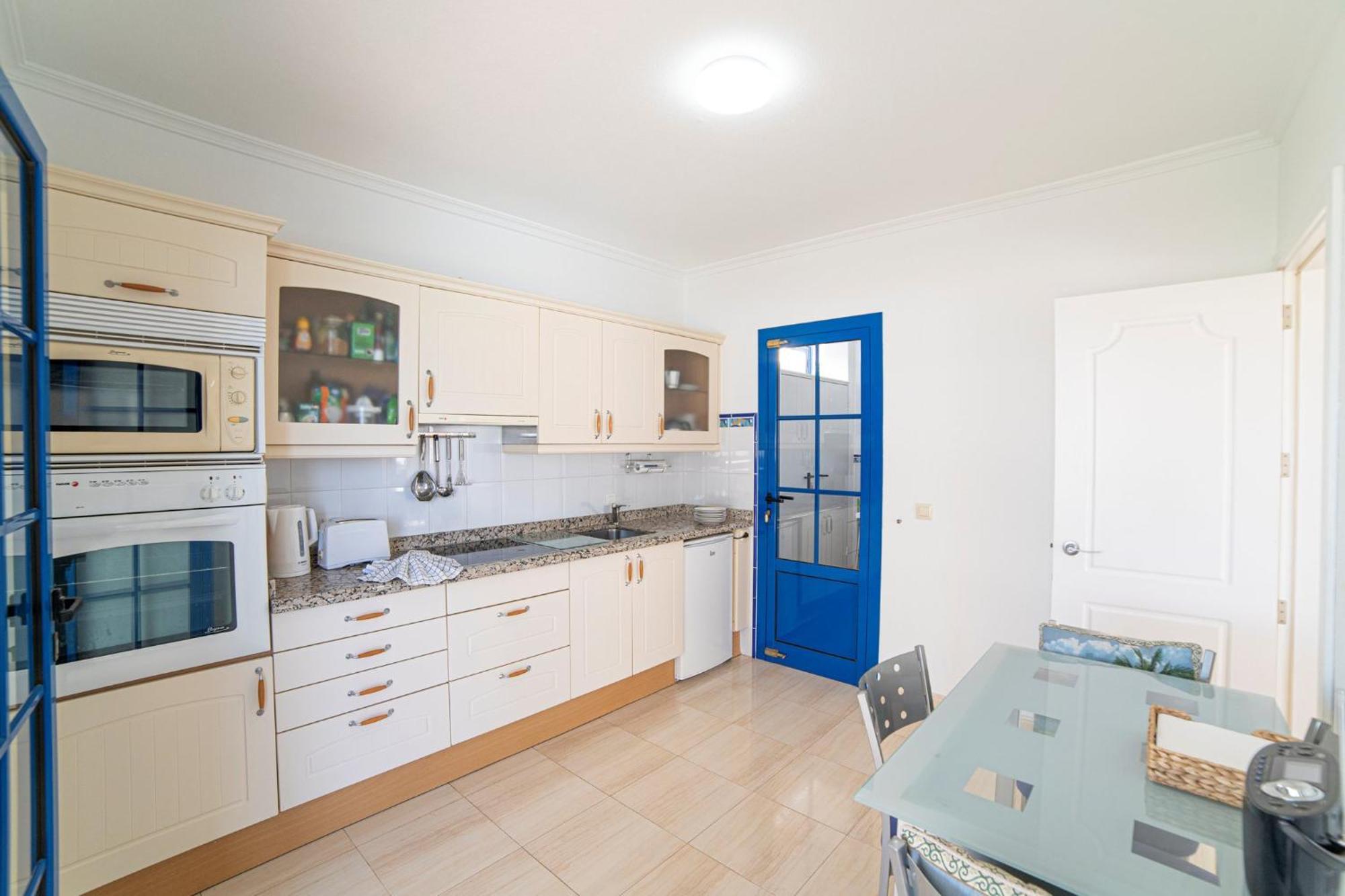 Villa Galway Bay: Detached Lanzarote Villa with Stunning Views Playa Blanca  Exterior photo
